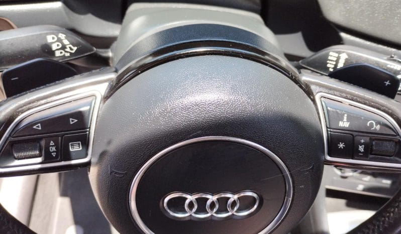 
AUDI Q3 TFSi 1.4 TURBO completo									