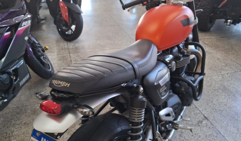 
TRIUMPH SPEED TWIN 1200 – 2023 completo									