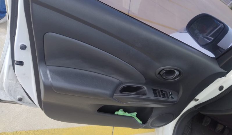 
VERSA 1.6 SV – 2013 completo									